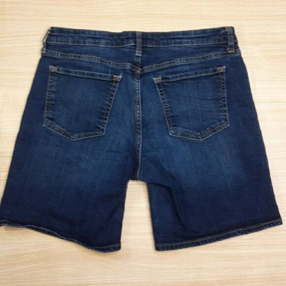 Gap Factory Women's Dark Wash Bermuda Denim Shorts - Picture 2 of 6